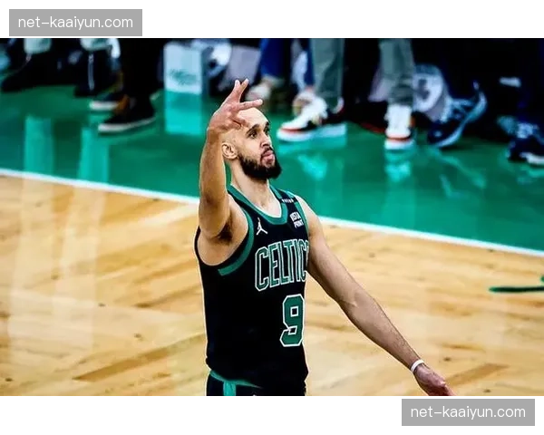 德里克怀特投篮状态起伏 绿军季后赛需其找回外线手感 德里克怀特投篮状态起伏 绿军季后赛需其找回外线手感