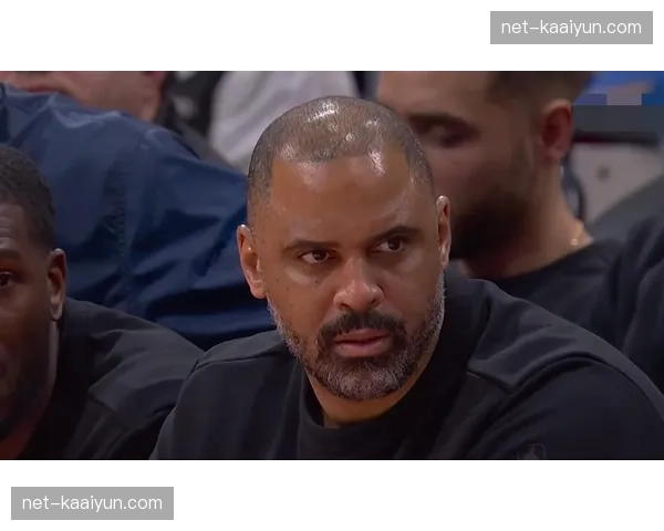 76人三连胜被终结 内线防守漏洞成为失利关键因素