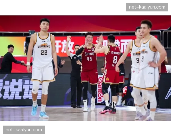 球员发展路径向全能演进 技术短板补强成休赛期训练重点 球员发展路径向全能演进 技术短板补强成休赛期训练重点