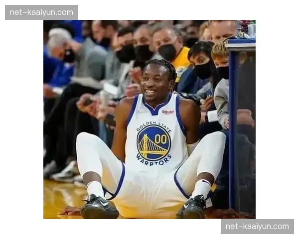 库明加12中7投篮选择体现锋线终结效率优化